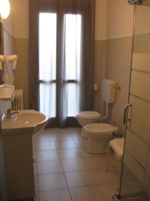 Low Cost Ferrara Room photo