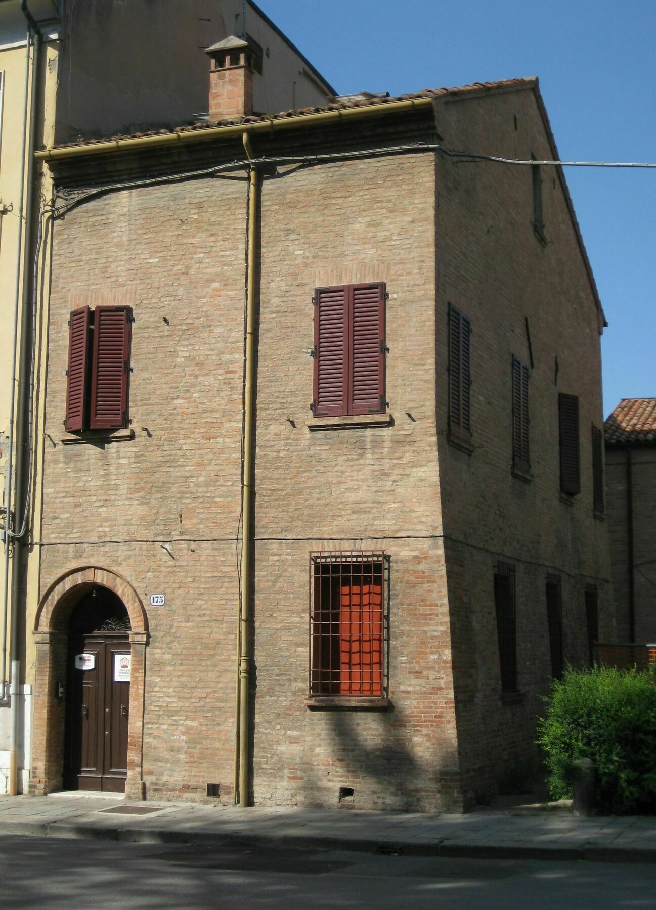 Low Cost Ferrara Exterior photo